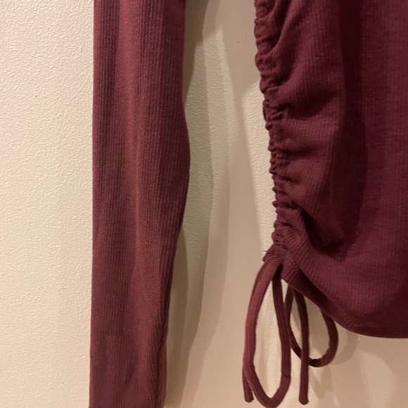 ZARA RIBBED GATHER DETAIL TOP Burgundy - Picture 11 of 12